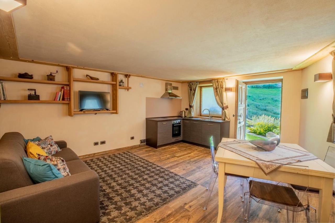 Casa Vacanze Petit Haury - Alloggi Ad Uso Turistico Vda Arvier N 0039 E N 0040 - Экстерьер фото